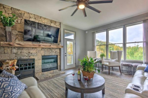 Modern Mountain-View Smokies Retreat with Balcony